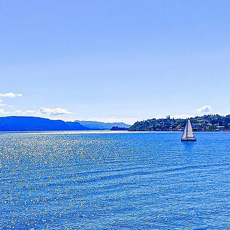 Luxury Lakeside Right On The Water * Salò